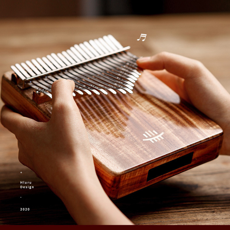 A Musical Instrument With Keys - Hluru Kalimba 17 Toetsen Met Gat